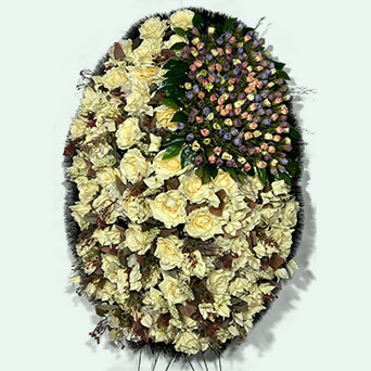 Венок из искусственных цветов